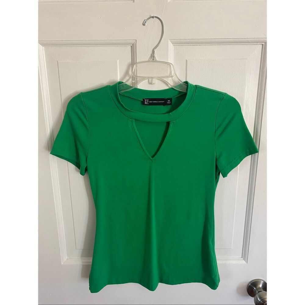 New York & Company short sleeve green top size XS
